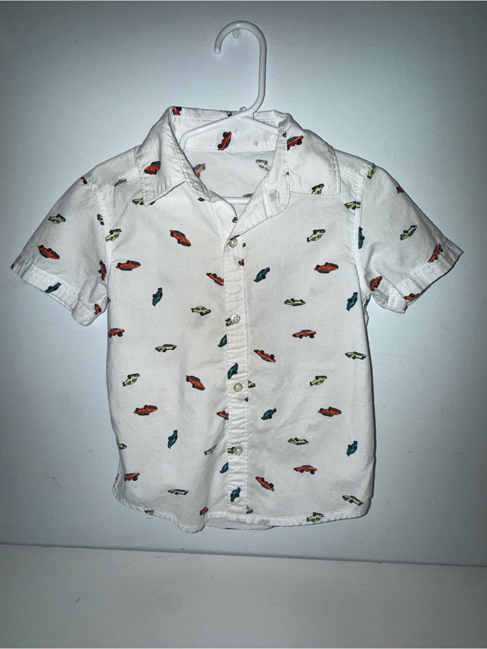 Carter's White Short-Sleeve Button-Down Shirt with Red, Green and Blue Car Print